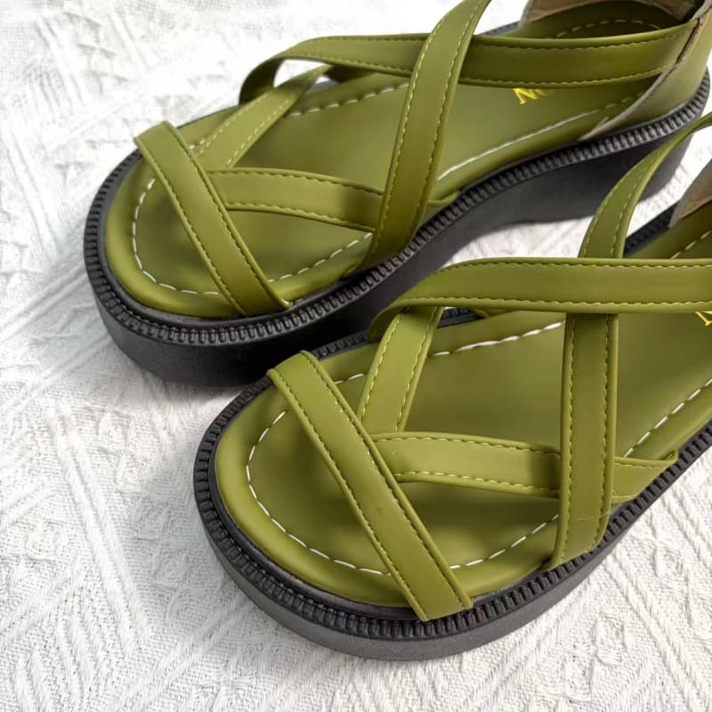 이브닝 브리즈 크로스 스트랩 플랫폼 샌들 여성용 두꺼운 - Insole Memory Foam 리뷰 및 가격